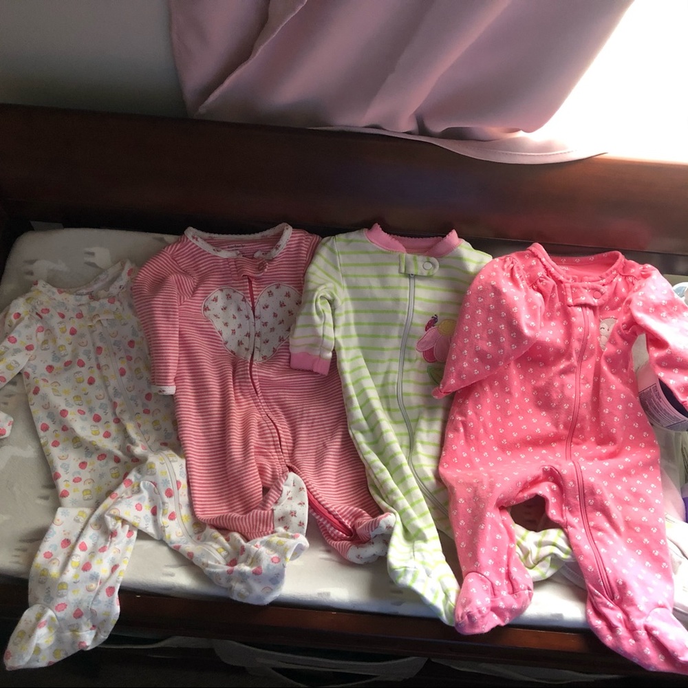 4 baby girl footie sleepers pajamas 0-3 3 month